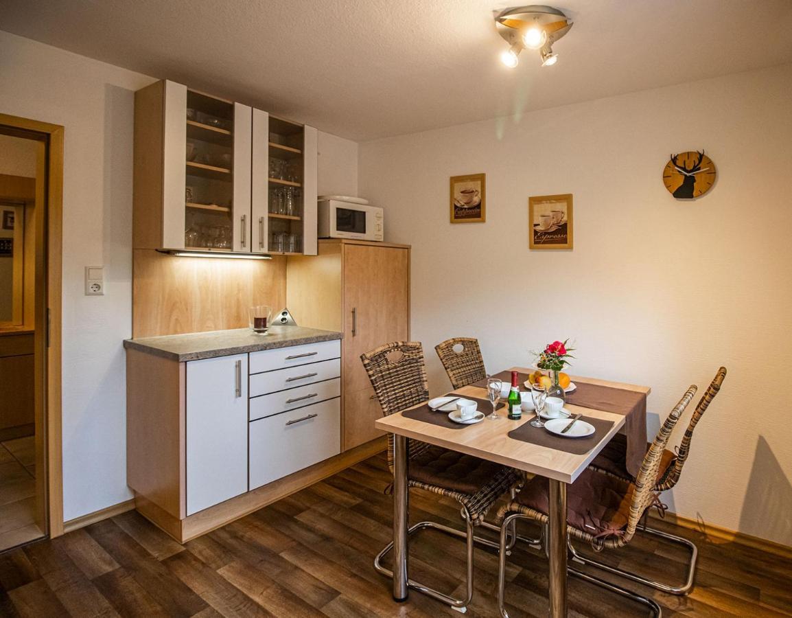 オッペナウHaus Niedermaettleアパートメント エクステリア 写真